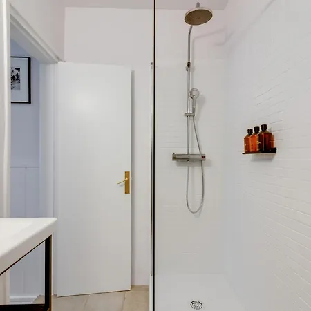 Apartment Caterina Reina Cristina 1 *